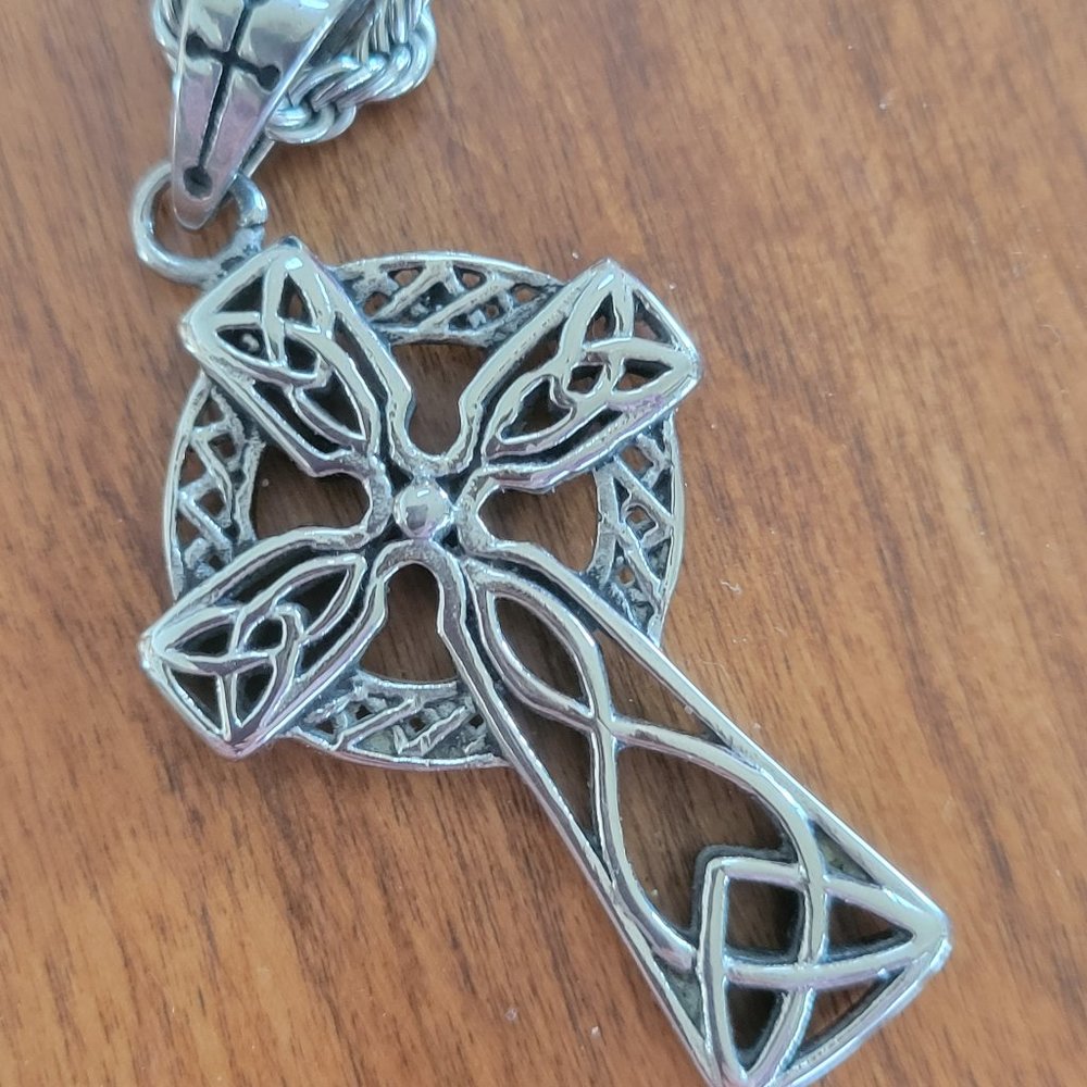 Mens or womans celtic necklace